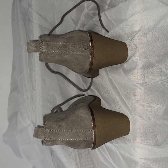 LEATHER SUEDE tan ankel Wedge boots, NWOT - Picture 3 of 4